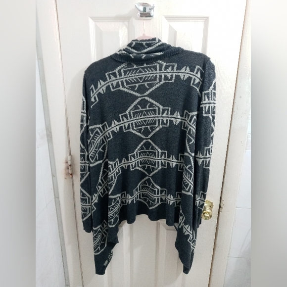 Wet Seal Tribal Aztec Open Cardigan Size Large - Picture 2 of 10